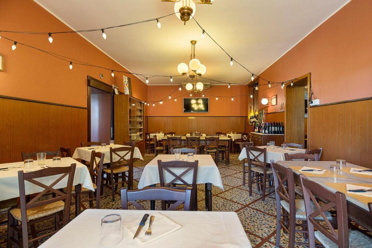 Locanda Da Romano Cadeo Exterior photo
